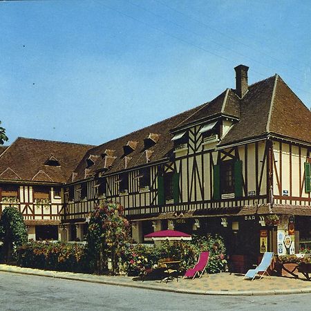 Logis Hotel La Foret Senonches Kültér fotó